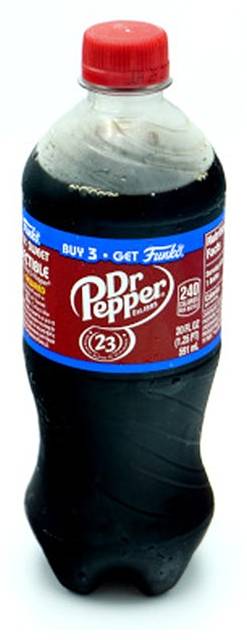 Dr Pepper Soft Drink (591 ml)