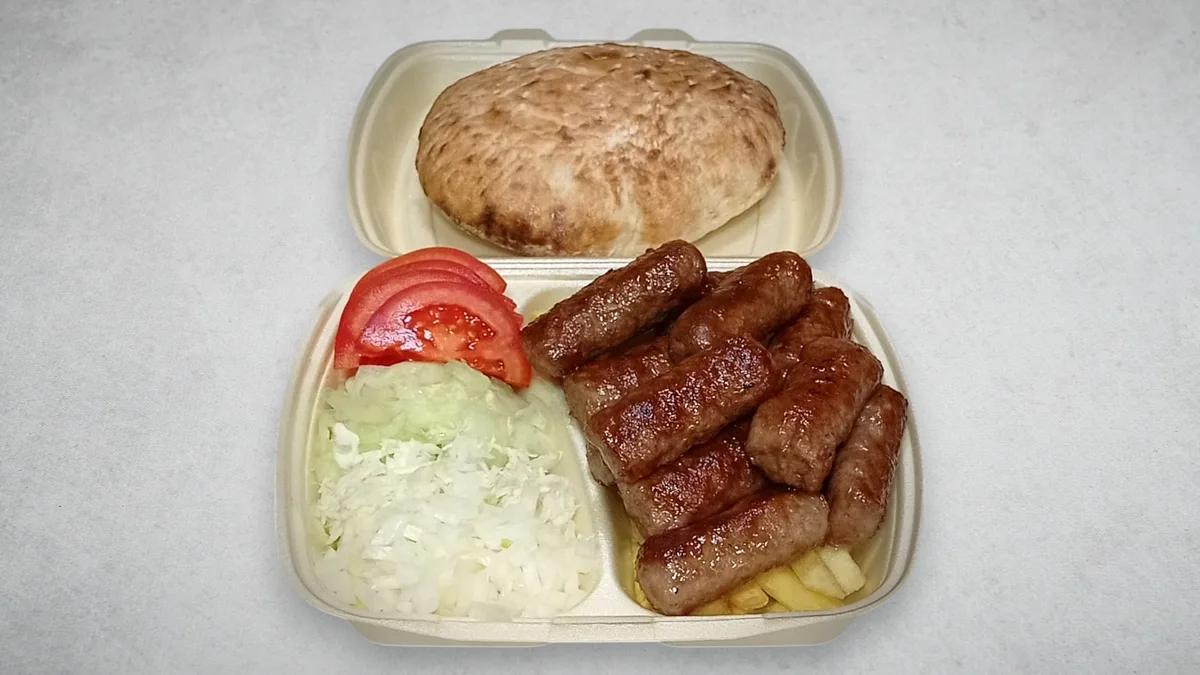 Ćevapi od junećeg mesa 12 kom. (porcija)