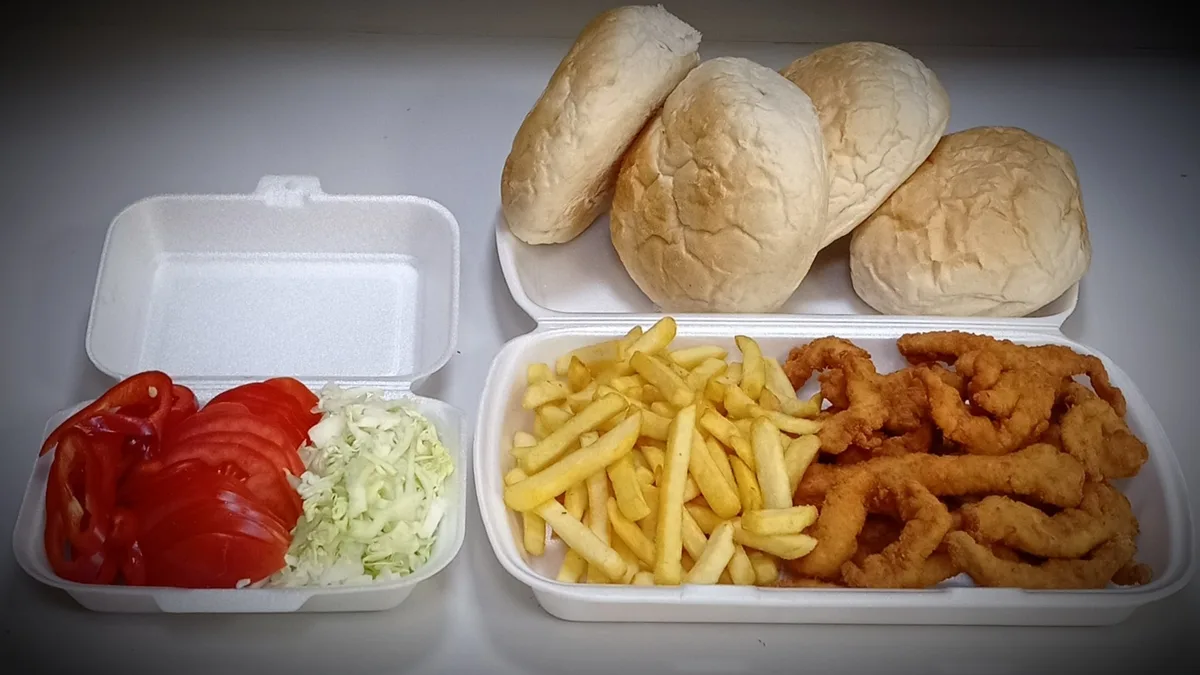 Pileća korpica velika 3 (400g salate i bez soseva)