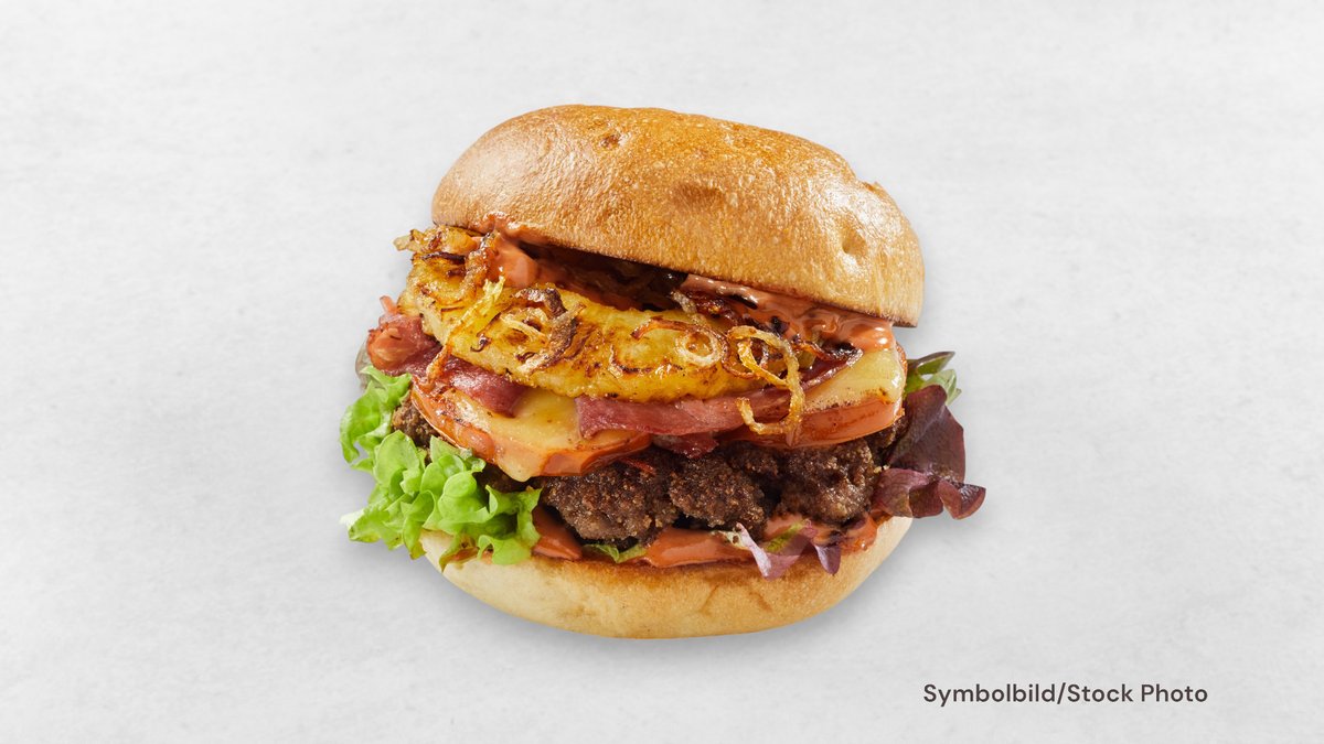 Crispy Chickenchees Burger