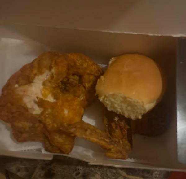 Snack Box 2 Pieces with Mash and Roll