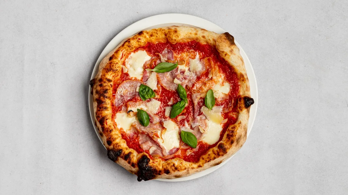Royal pizza