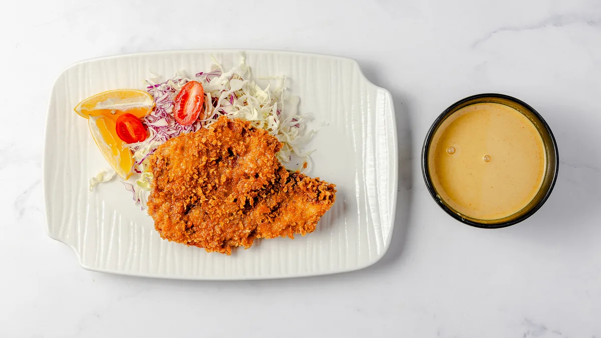 Wienerschnitzel med karry sauce