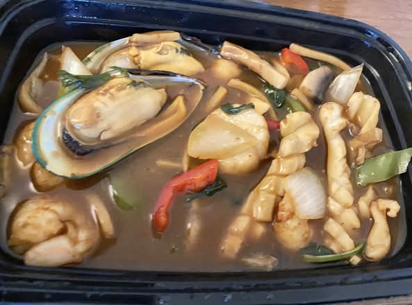 Seafood with Basil