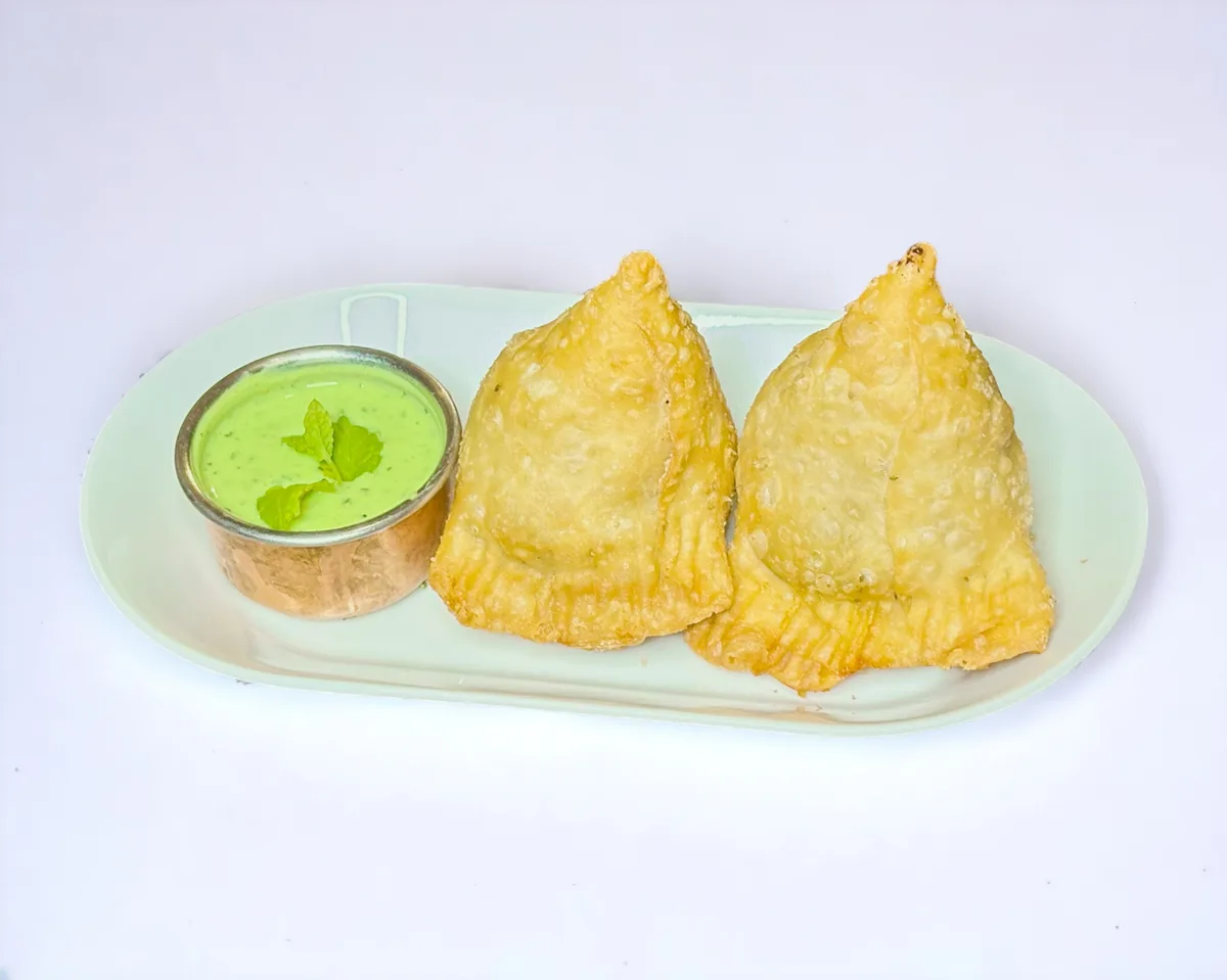 Samosa z ziemniakami i groszkiem 2szt.