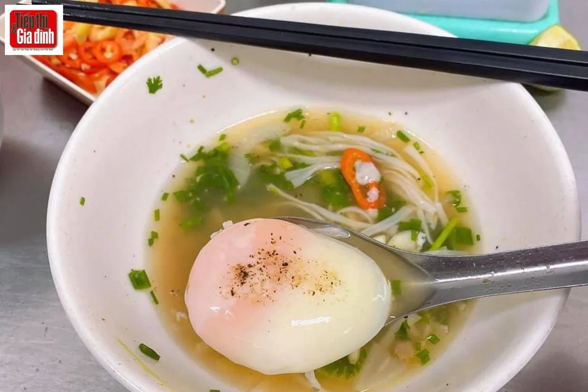 15. Tojás Leves / Egg Soup