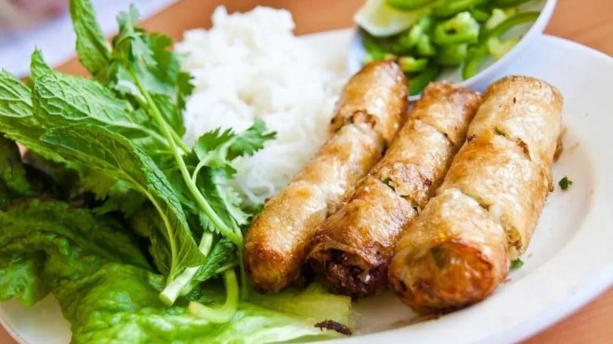 P2. Bún tavaszi tekercs
