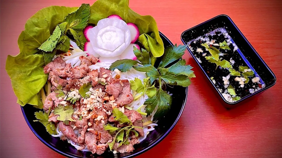 P3. Bún Nam Bộ