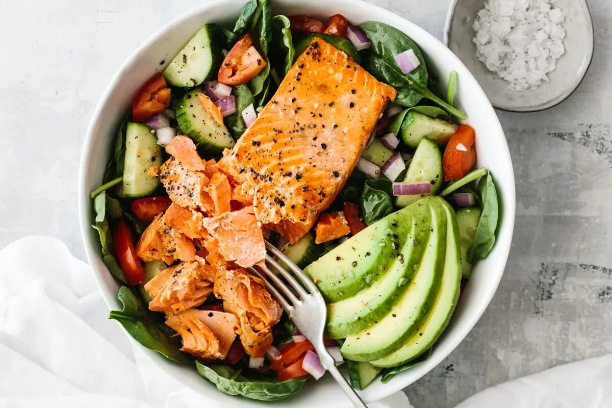 S3. Avokado Saláta Tonhal / Salad Tuna