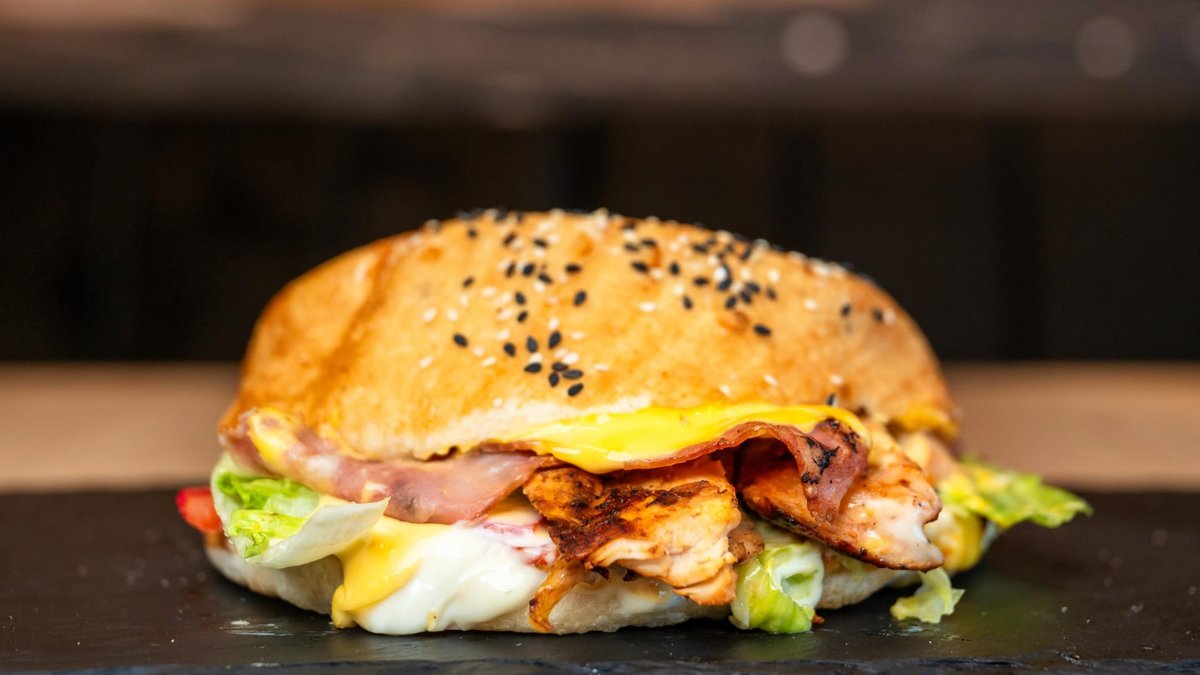 Chiflă pui cu bacon