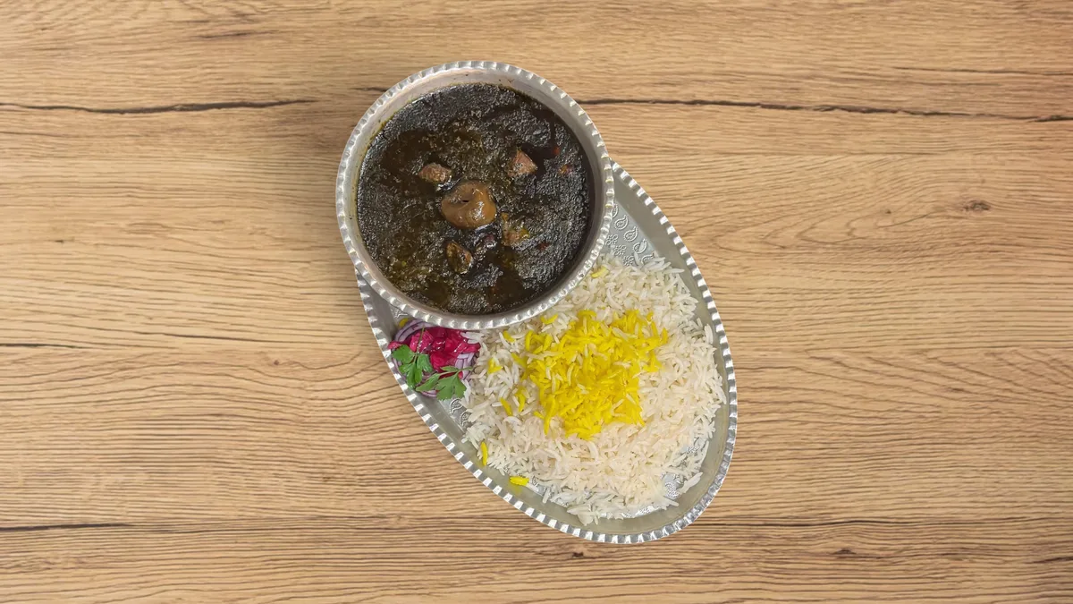 Qormeh Sabzi with Beef Meat and basmati Rice/چلو قرمه سبزی