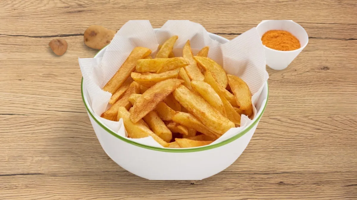 Sült krumpli/French fries سیب زمینی سرخکرده