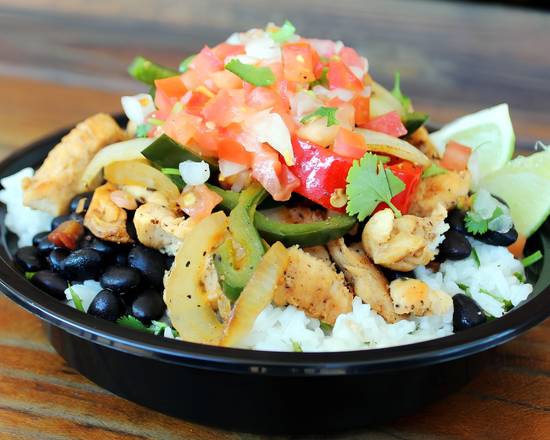 CHICKEN FAJITA BOWL