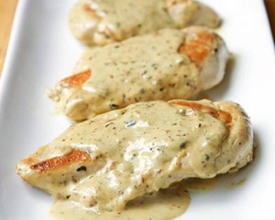 Grilled Chicken Breast in Cream (Pechuga A la Plancha En Cream)