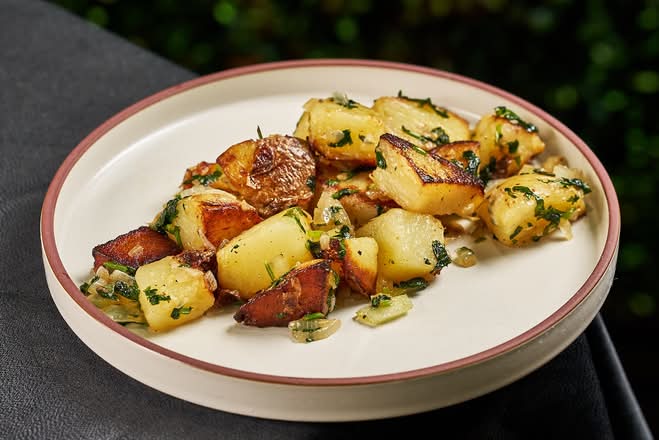 Sauteed Potatoes (Papa Salteada)