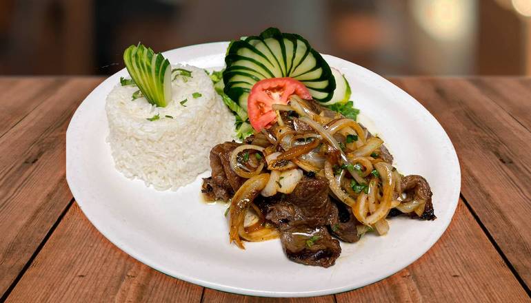 Steak with Onions (Bistec Encebollado)