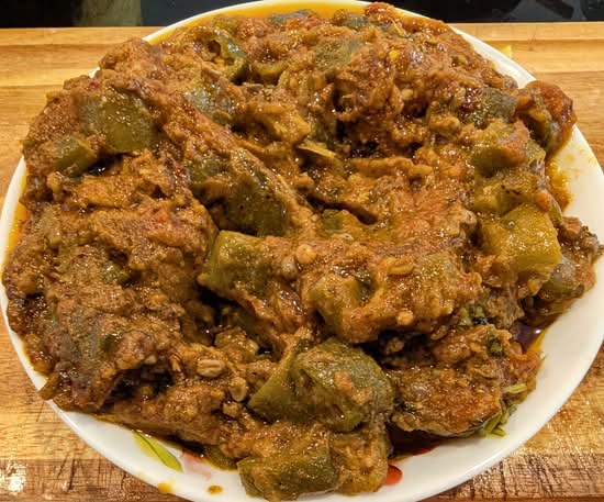 Bhindi gosht