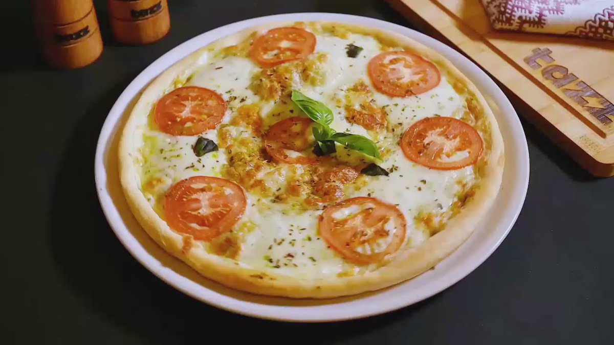 1+1  Pizza Caprese 30 cm