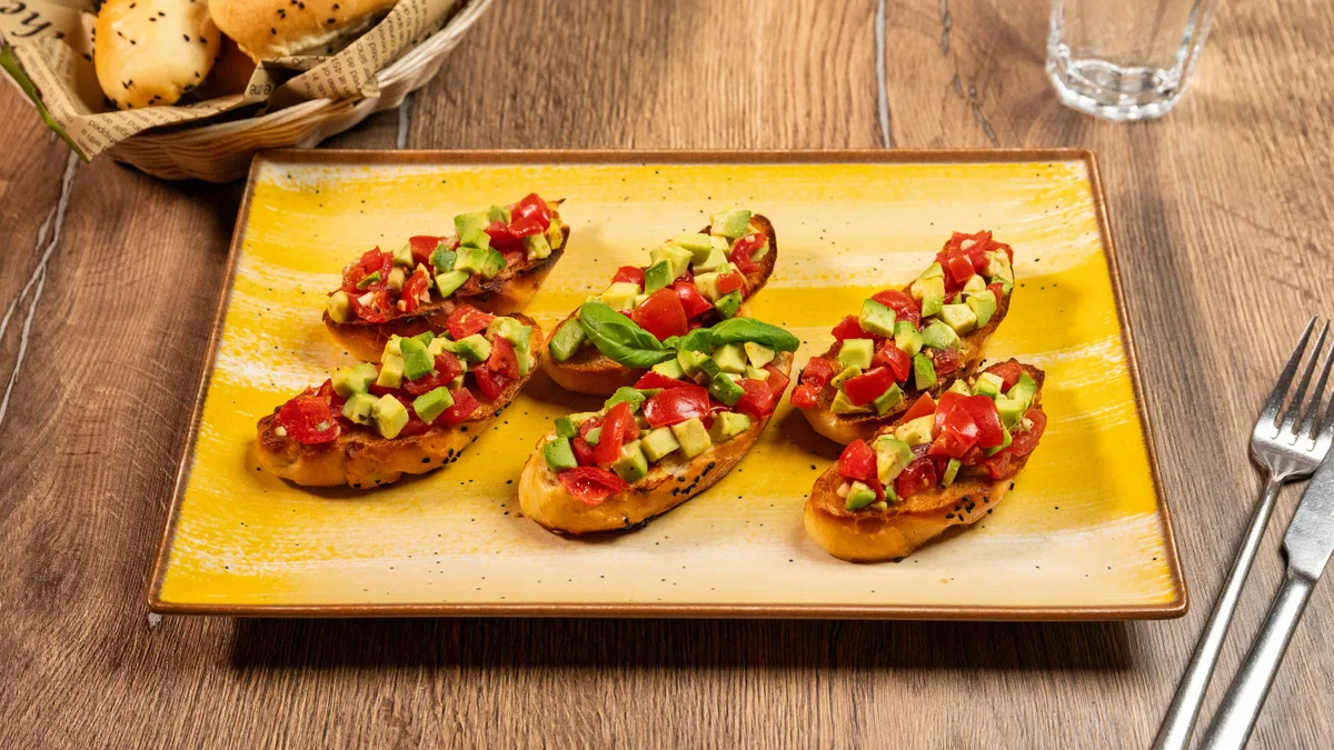 Bruschette cu avocado