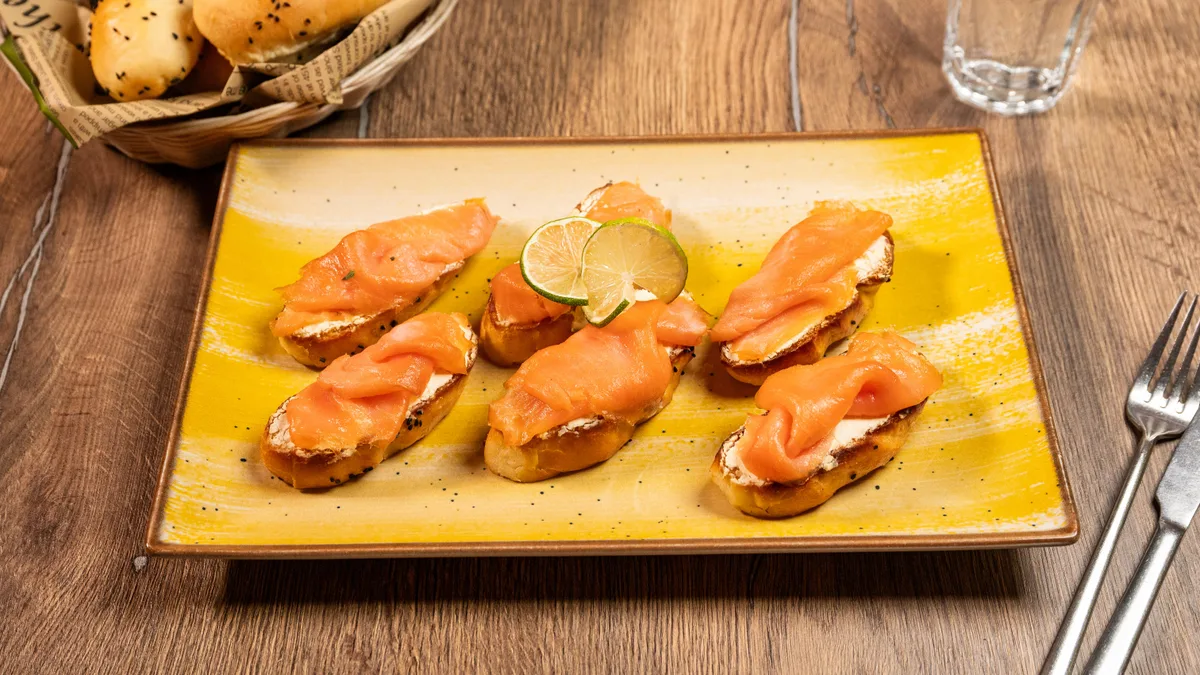 Bruschette cu somon