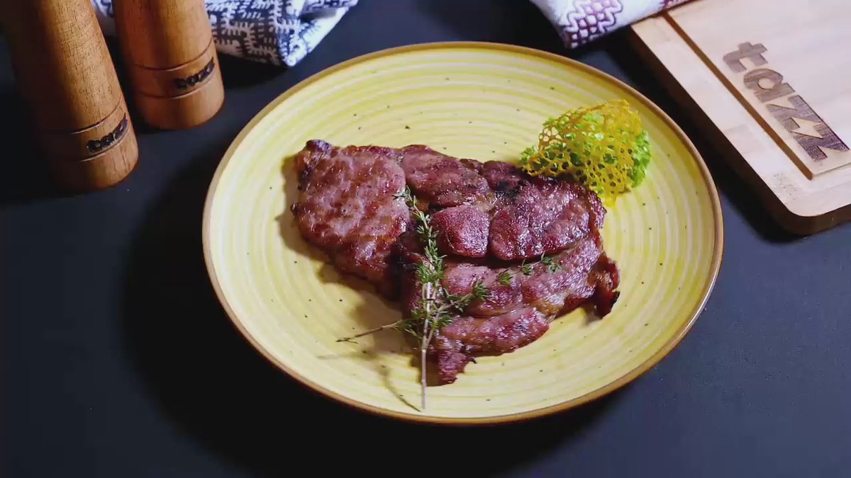 Ceafă fragedă de porc