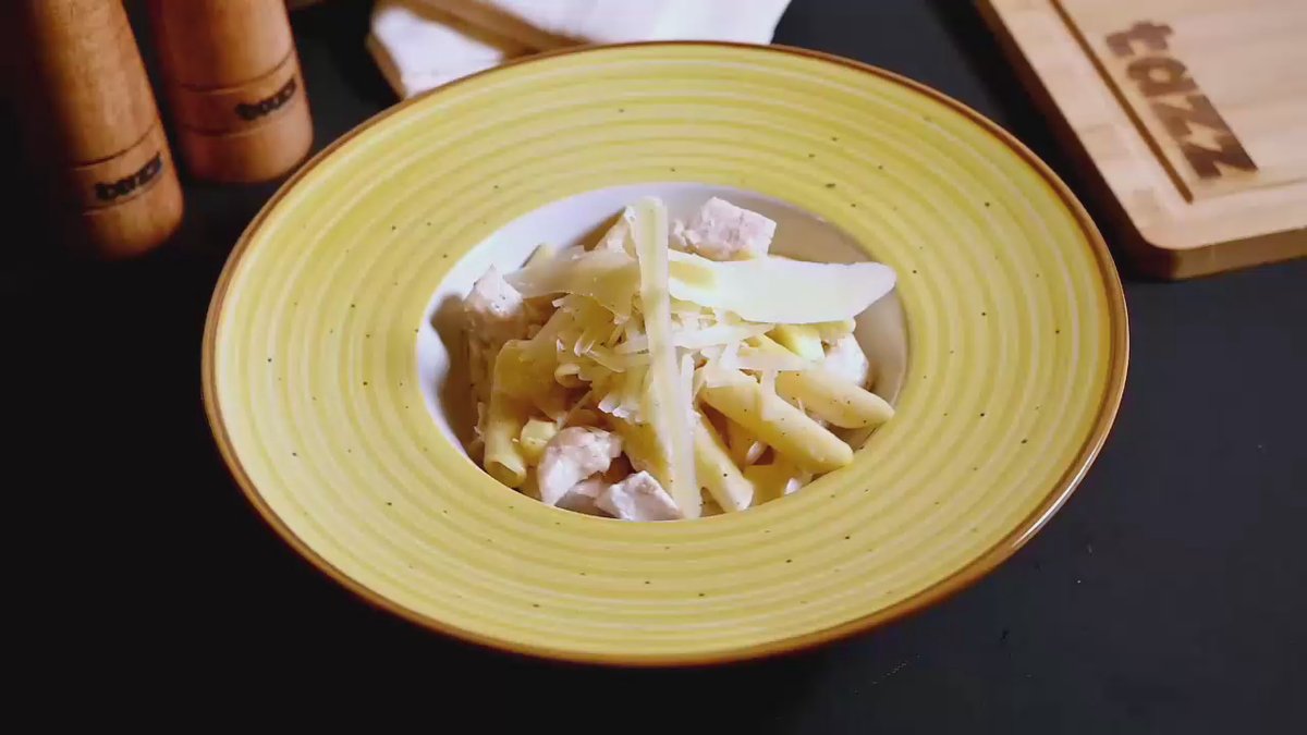Penne cu pui și brânză brie