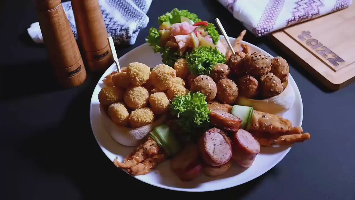 Platou cald tradițional