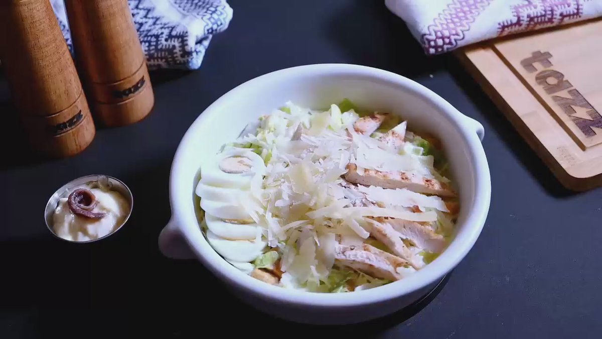 Salată Caesar