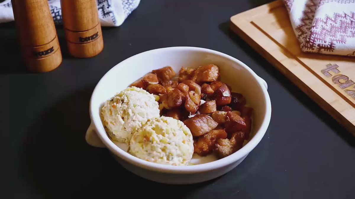 Sălățică de boeuf cu tigaie de purcel grăsuț