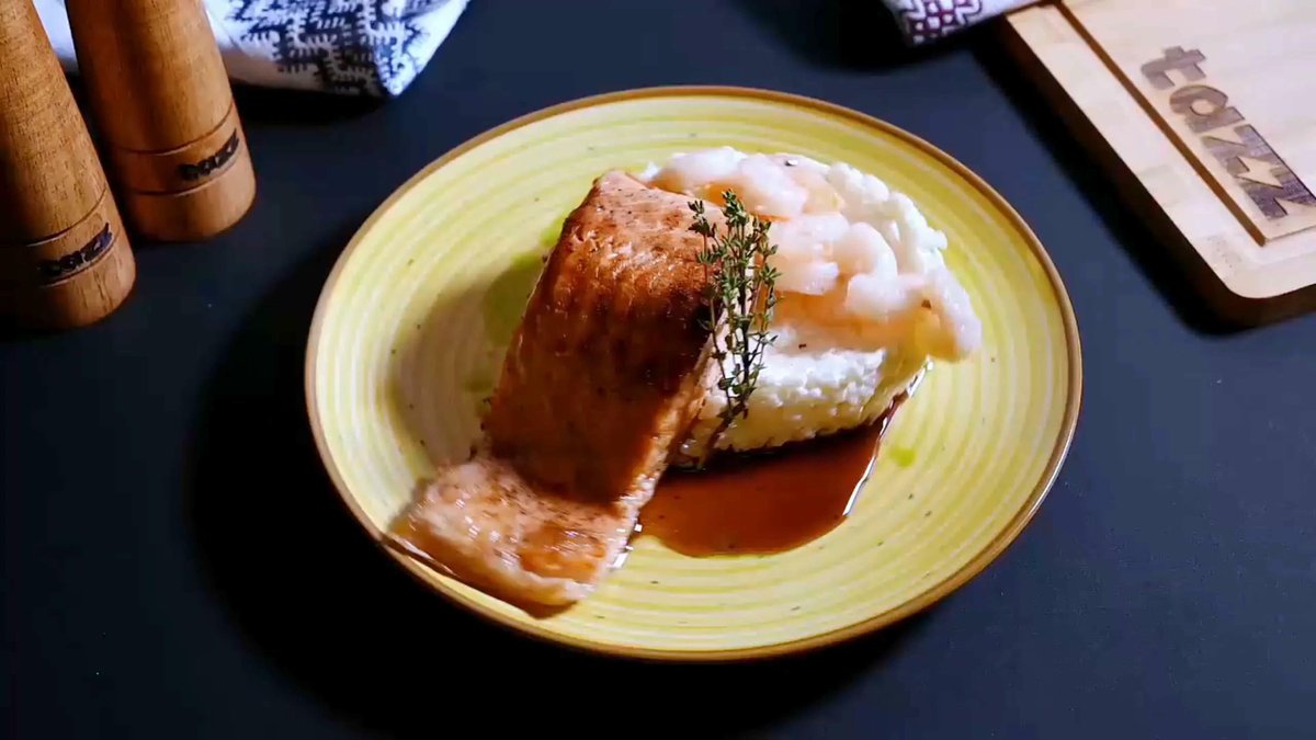 Somon cu sos teriyaki și risotto cu creveți