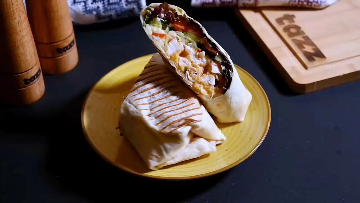 Wrap cu pui crispy și sos sweet chilli