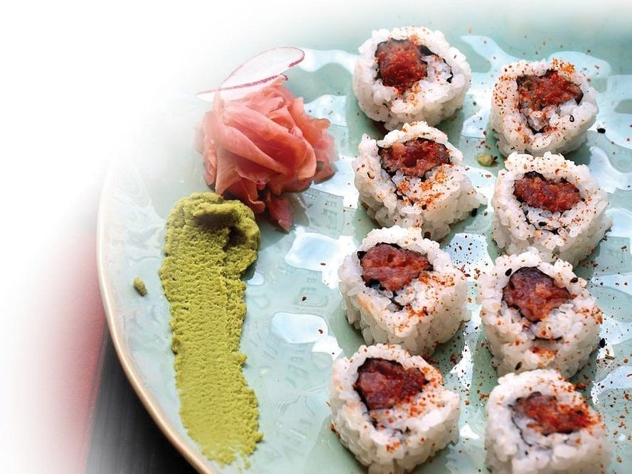 Uramaki spicy maguro