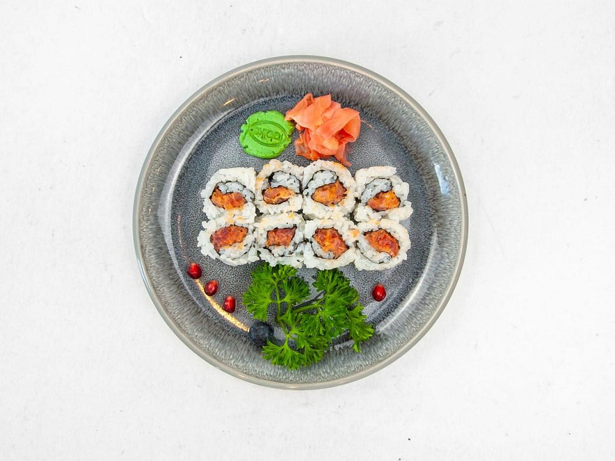 Uramaki spicy sake