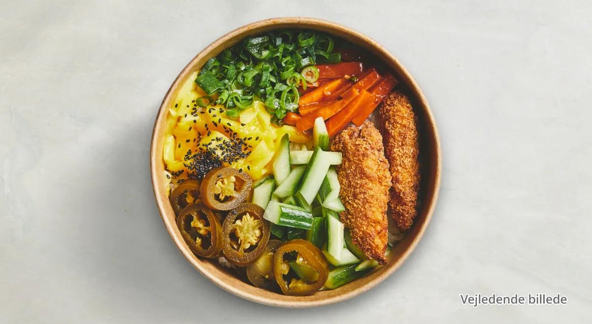 Crispy kylling poké bowl