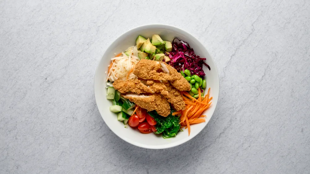 Friterad kyckling poke bowl