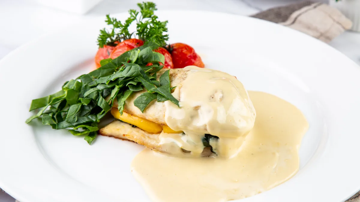 Стейк из куриной грудки  со шпинатом и сыром Chicken breast steak with spinach a
