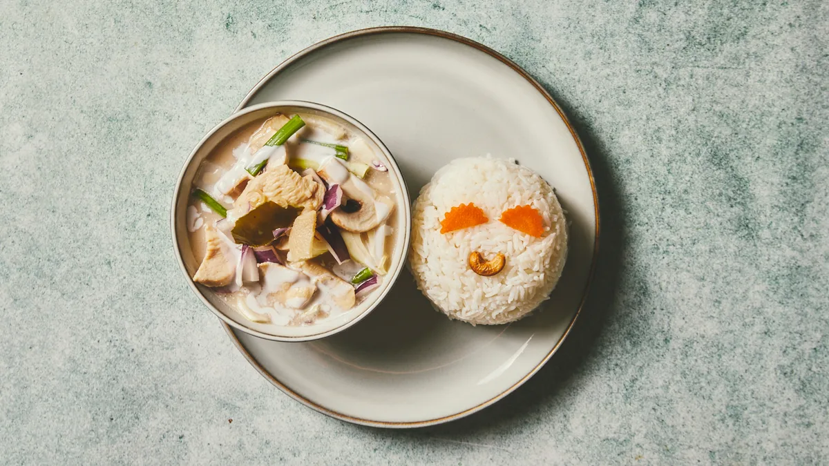 #9 Tom Kha