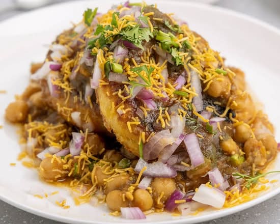 ALOO CHOLE TIKKI CHAAT