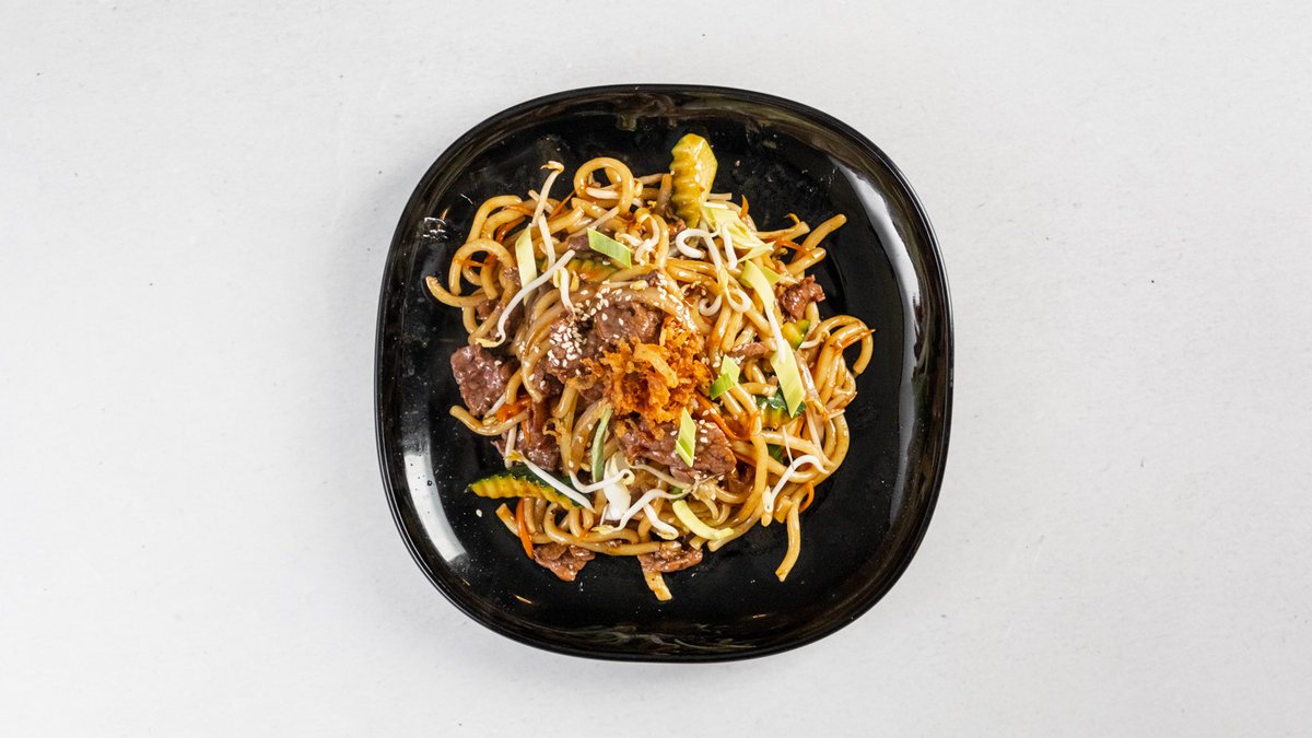 Opekané udon rezance s kačacím mäsom
