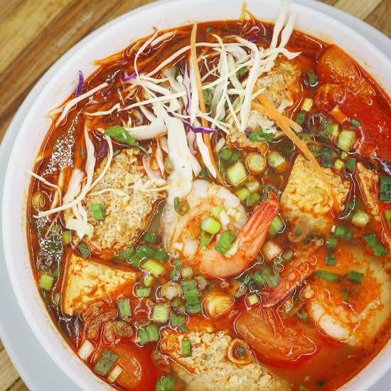 Crab Noodle Soup (Bun Rieu)