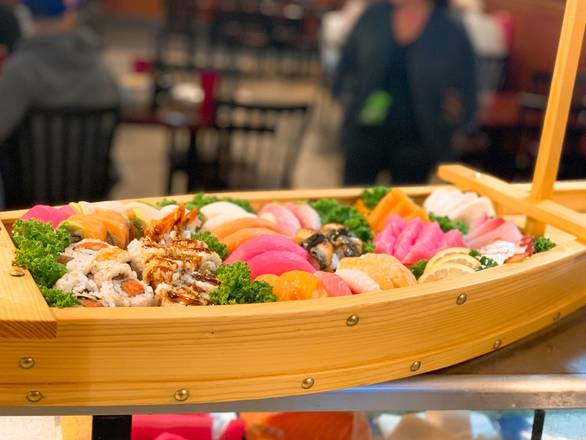 ***#219. Sushi and Sashimi Love Boat