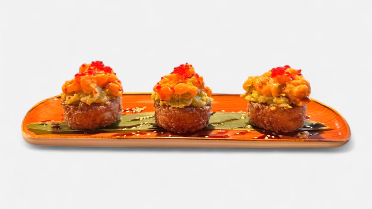 Tartare Crispy Rice Spicy Salmon and Avocado (3)