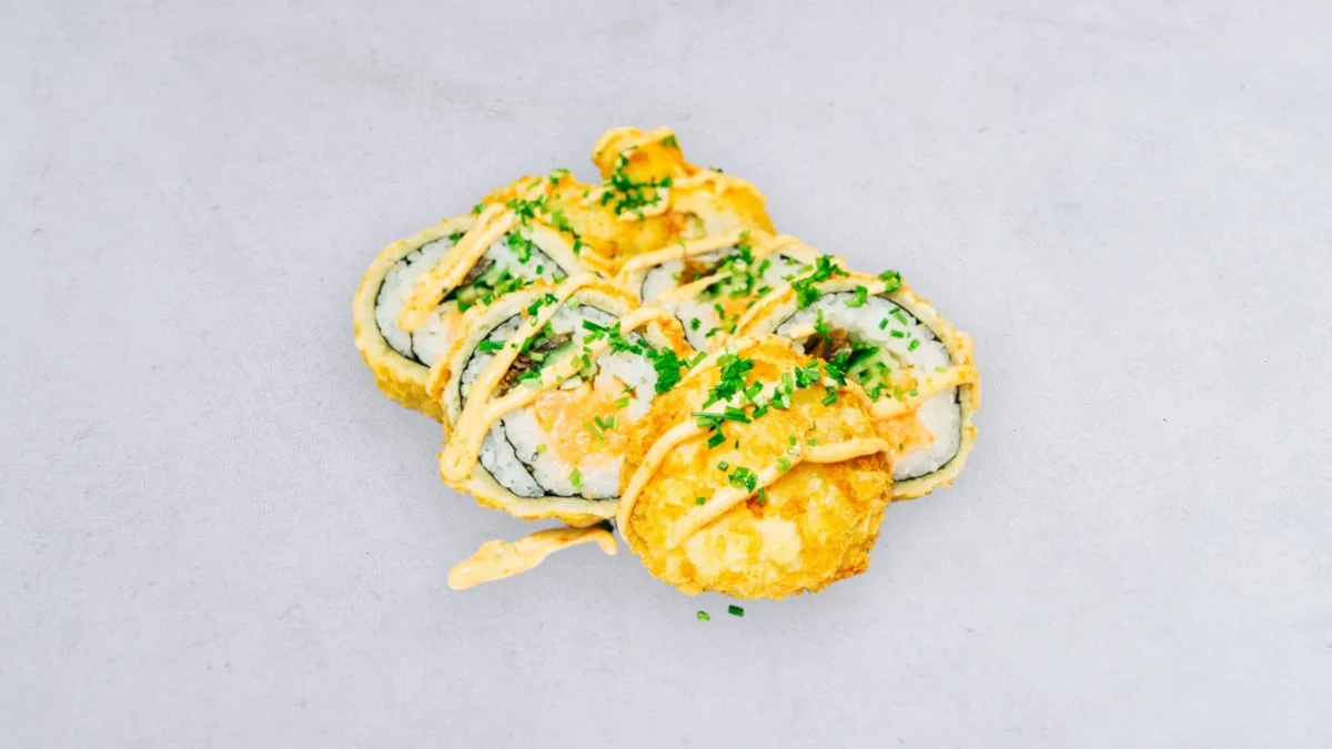 Fusion tempura roll