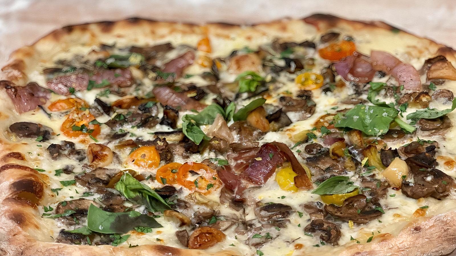 Cream of the Crop Veggie Pizza (Vegetarian)