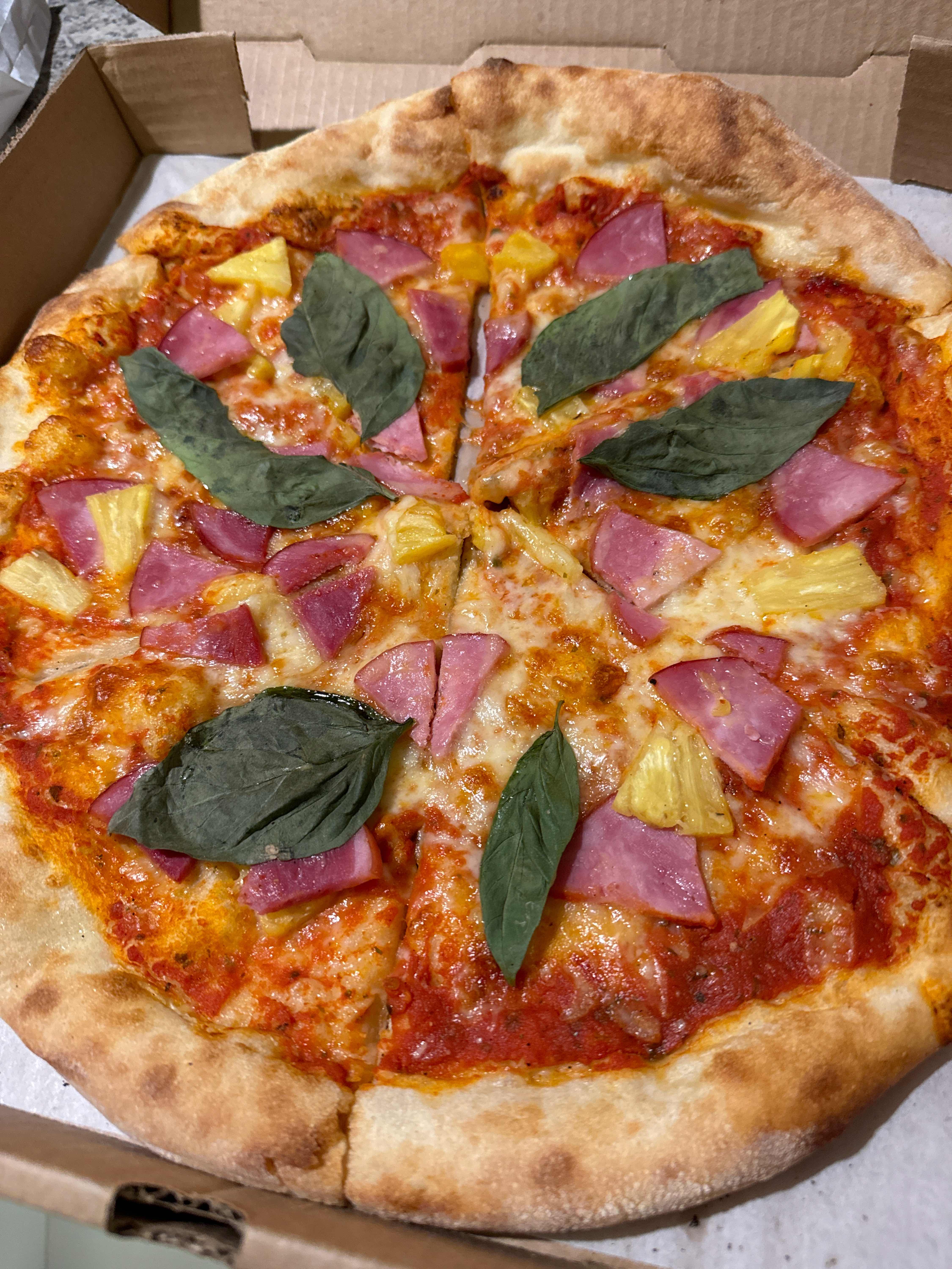 Hawaiian Pizza