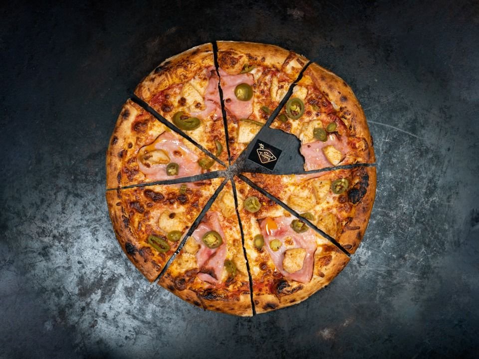 18 . Pizza Lucifer Normal