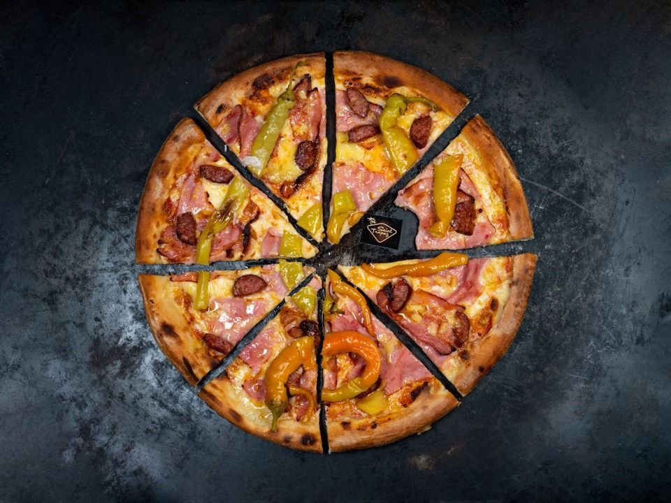 9 , Pizza Sedliacka Normal