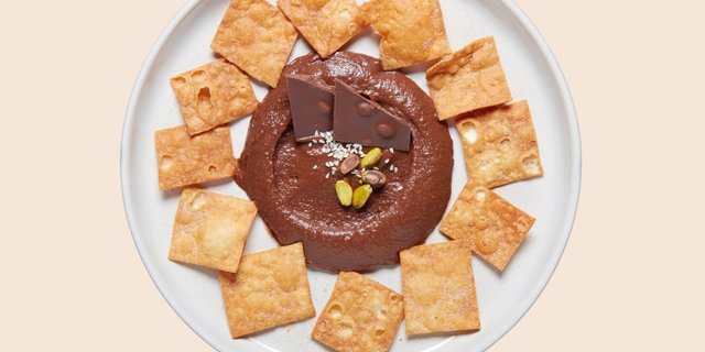 Chocolate Hummus and Cinnamon Chips