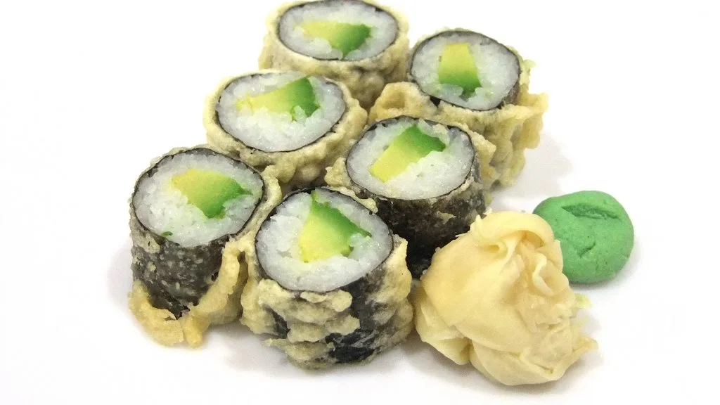 Avokádo maki tempura