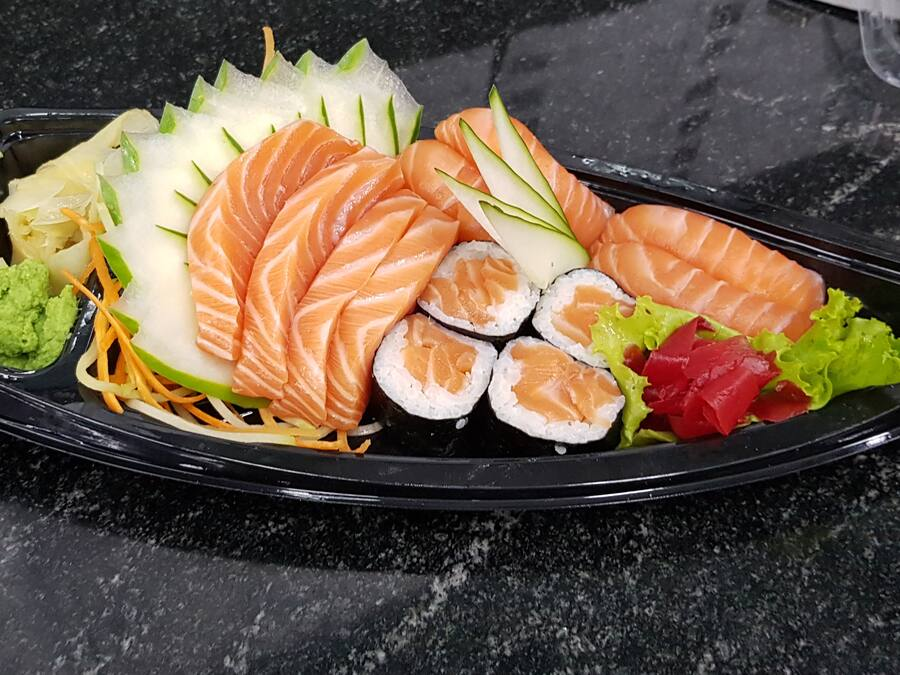 Combinado Japa Kioto Salmão 12 Peças